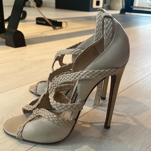 TOM FORD size 39 bone colour woven sandal - Picture 2 of 4